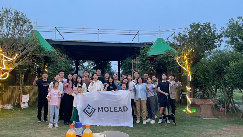 molead cling bus air conditioner