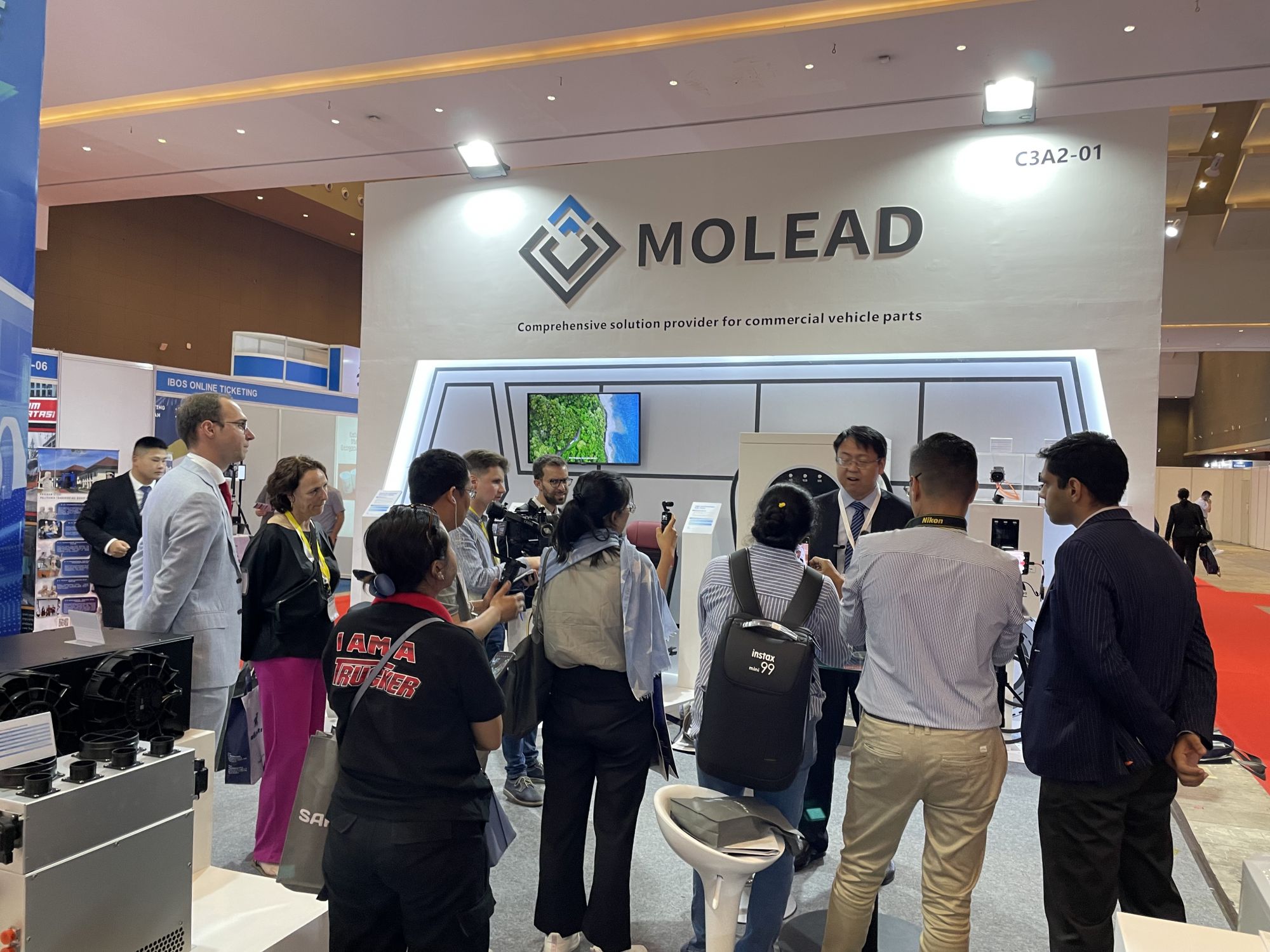 molead cling bus air conditioner